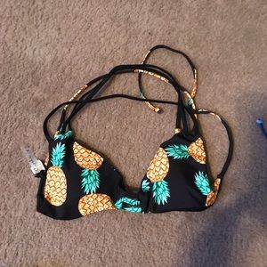 Cupshe pineapple swim suit top